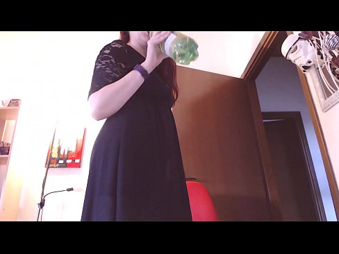 ❤️ Pokorni rob koji voli prljave i sočne gaćice prisiljen je masturbirati nakon što pogleda ovaj video! ❌ Tvrdi porno kod nas
