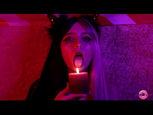 ❤️ Strastveno pušenje od seksi sukubusa s ispunjenim ustima ❌ Tvrdi porno kod nas