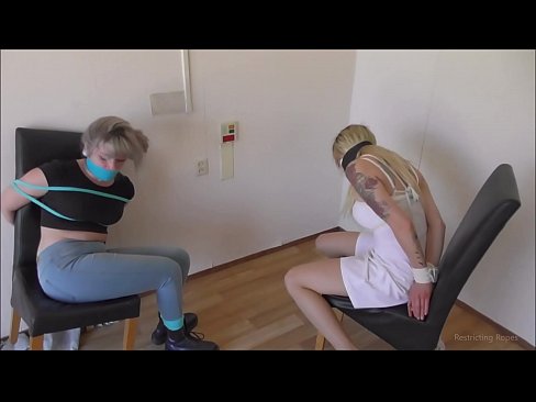 ❤️ Ovisnik / vezan i začepljen usta / djevojka u nevolji ❌ Tvrdi porno kod nas
